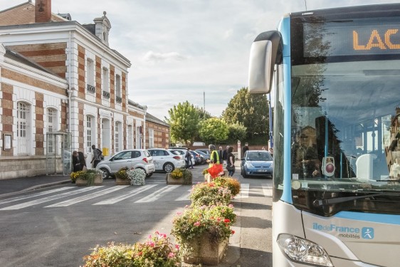 Bus IDFM et gare